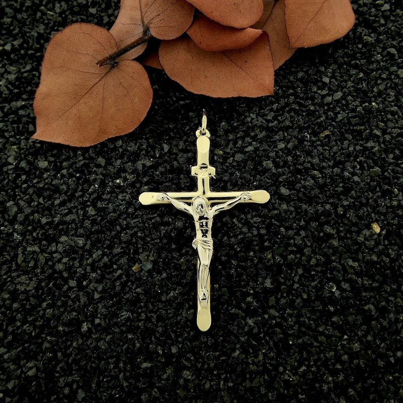 Image 2 of Two-tone gold pendant of a large cross with corpus | INRI