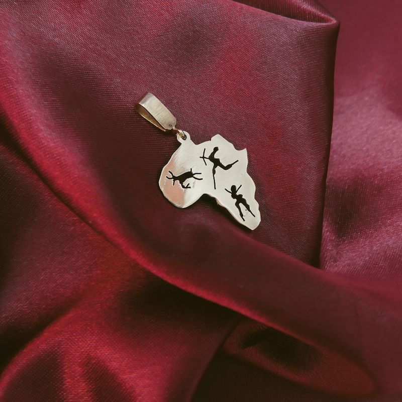 Image 2 of Gold pendant Africa