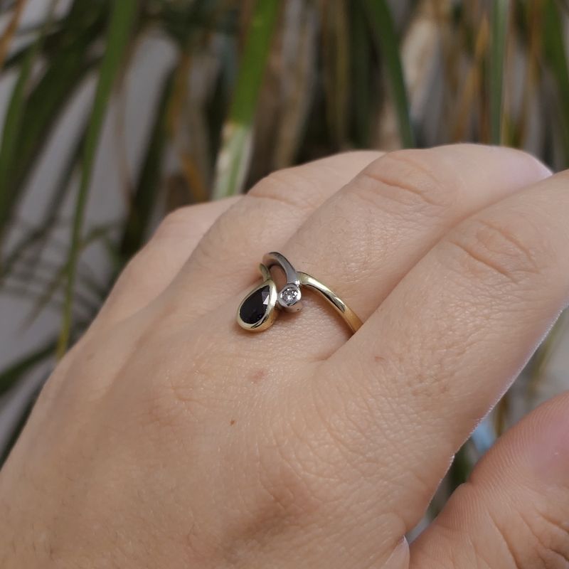 Image 4 of Two-tone gold ring with sapphire and diamond | 0.03 ct.