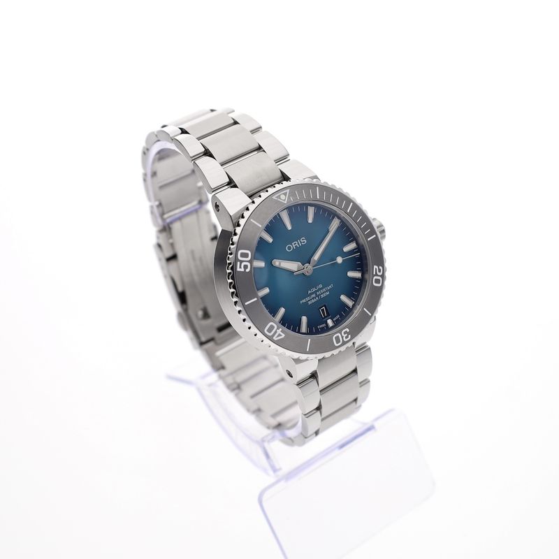 Image 3 of Oris Aquis Date 'Tungsten' 01.733.7732.4155; Automatic men's watch