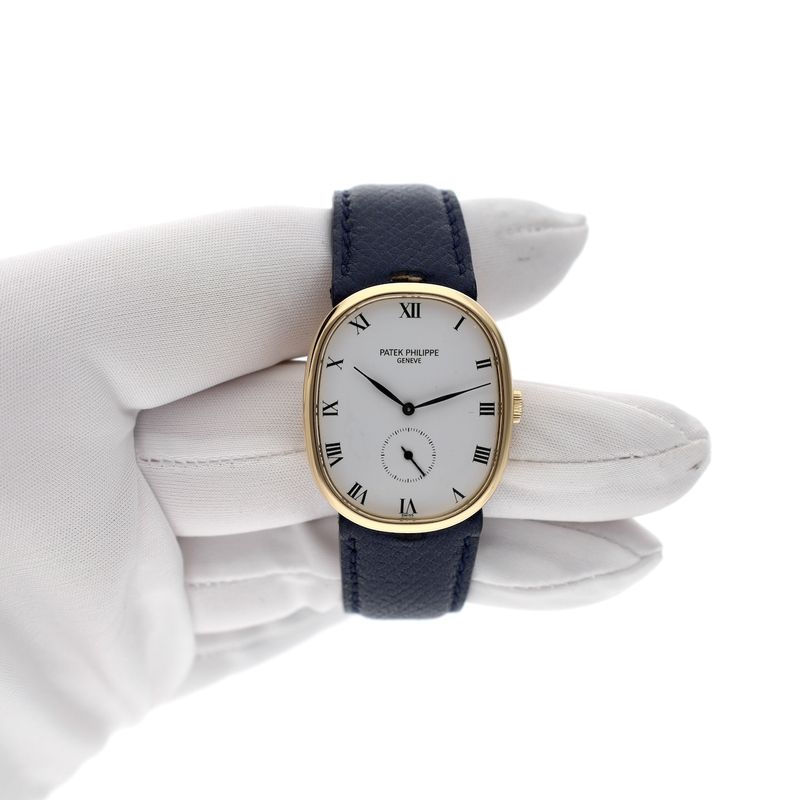 Image 3 of Patek Philippe Ellipse 3948; Vintage 18k gold watch