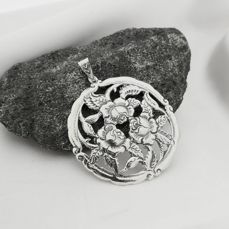Image 8 of Silver floral pendant