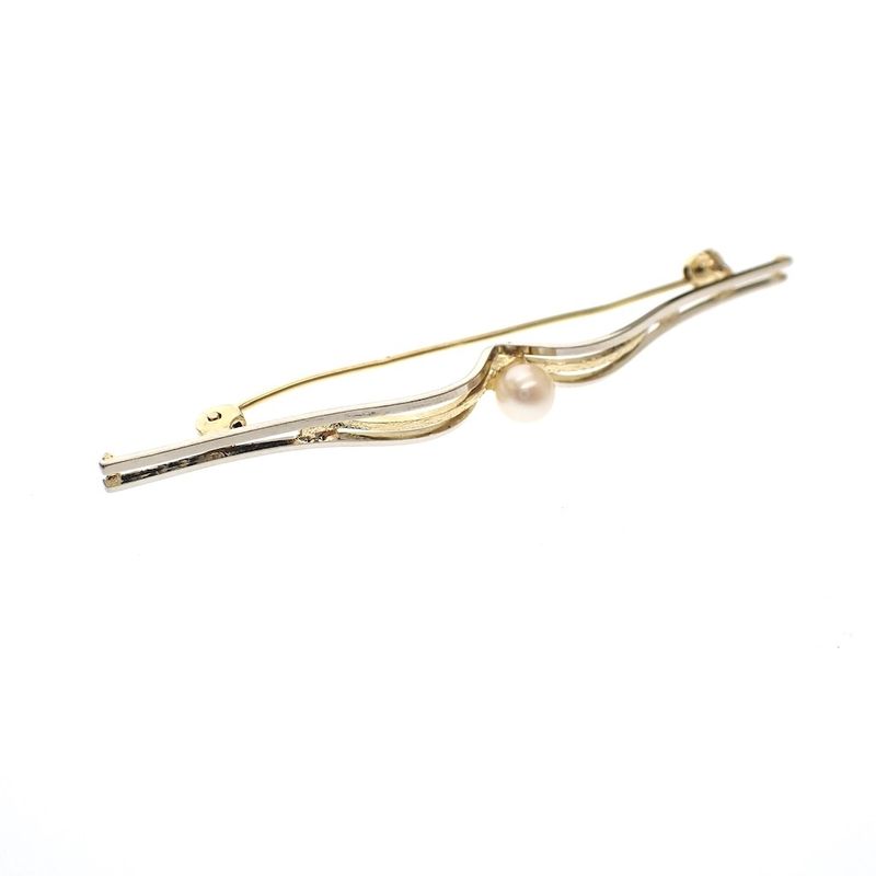 Image 2 of Two-tone gold brooch with pearl