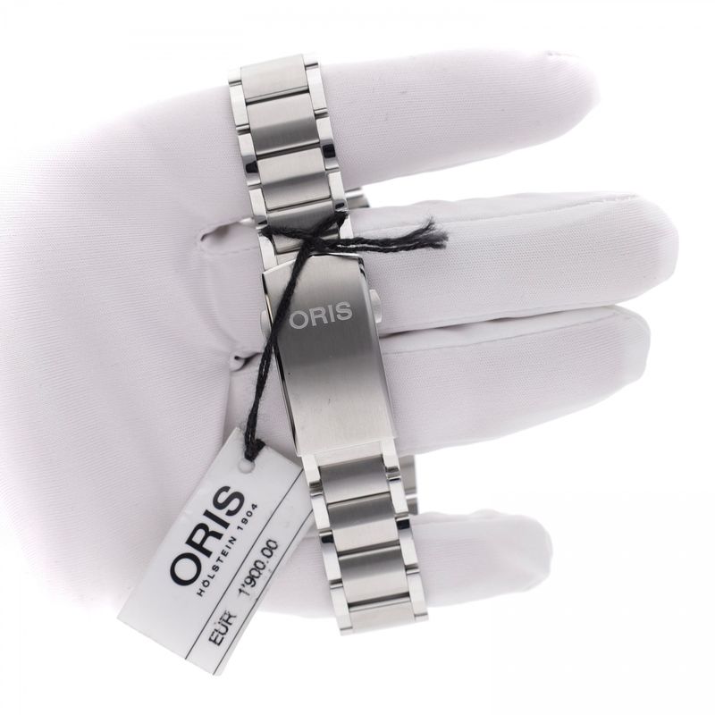 Image 13 of Oris Aquis Date Relief 01 733 7766 4158; Automatic Men's Watch