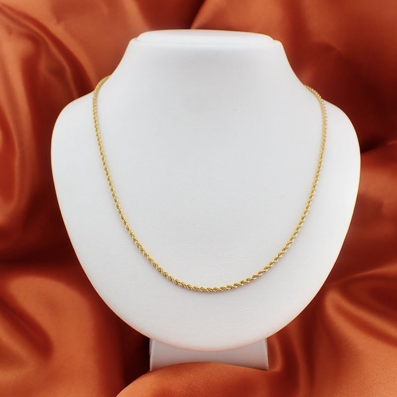 Image 2 of Gold twisted link chain | 60.5 cm