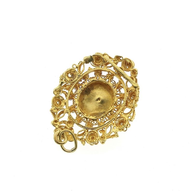 Image 6 of Vintage gold pendant with garnet.