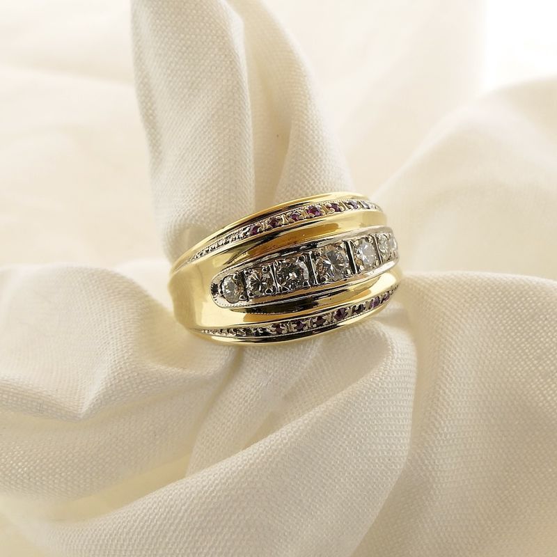 Image 11 of Gold robust ring with ruby ​​and diamond | 0.61 ct.