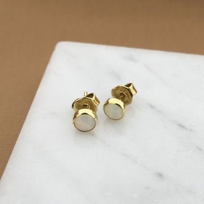 Image 2 of Gold earrings with precious opal