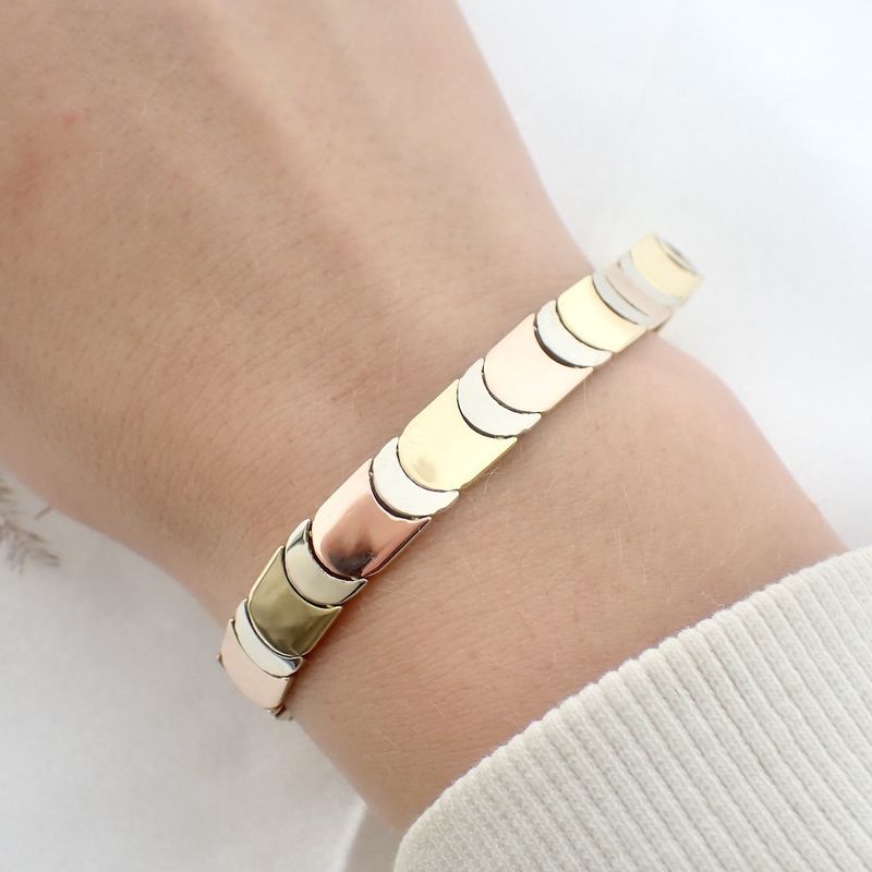 Image 8 of Tricolor gold link bracelet