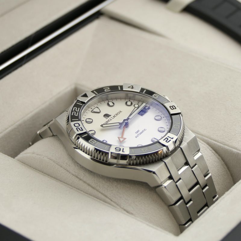 Image 19 of Maurice Lacroix AIKON Venturer GMT; Automatic men's watch