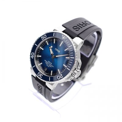Image 2 of Oris Aquis Date 5-Days 43.5mm Automatic Watch