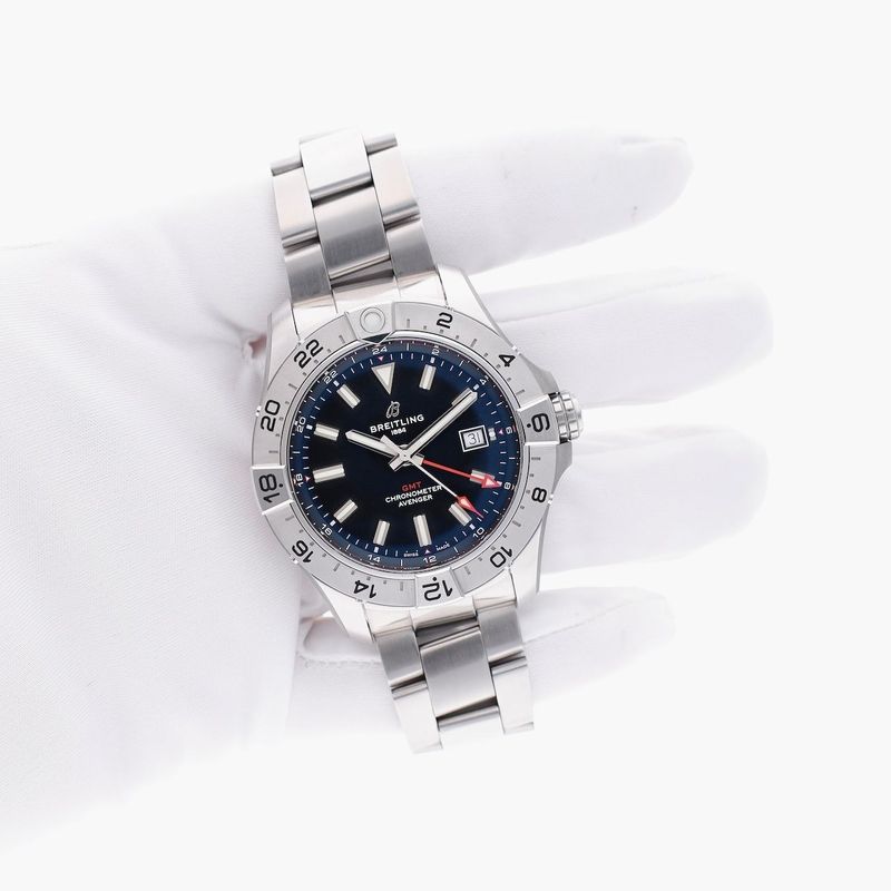Image 7 of Breitling Avenger GMT A32320; Automatic Men's Watch