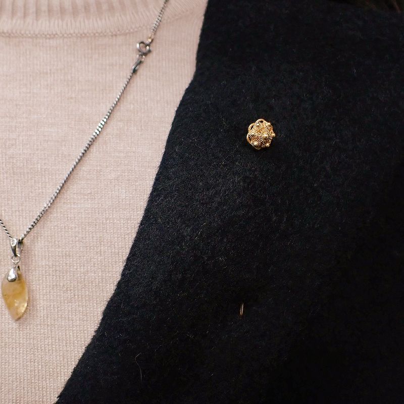 Image 2 of Gold lapel pin, tie pin; Zeeland button