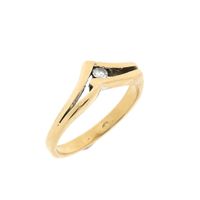 Gold ring with diamond; 0.05 ct.