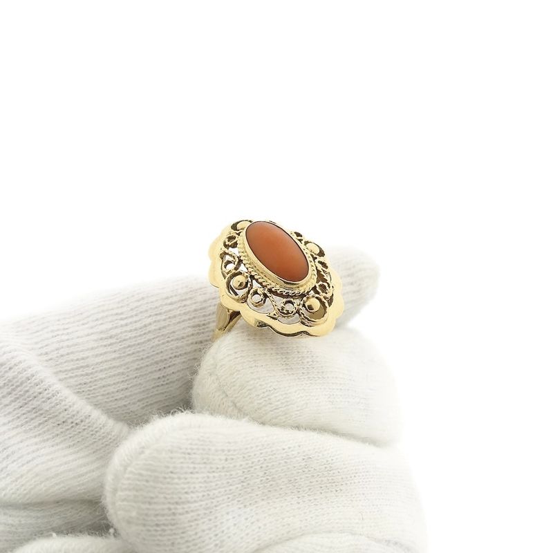 Image 6 of Gold ring with red coral | Vintage