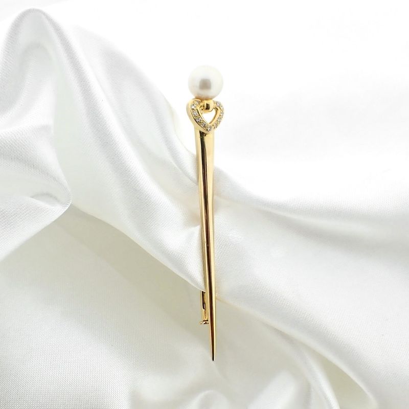 Image 5 of Gold long brooch with pearl and diamonds; 0.055 ct.