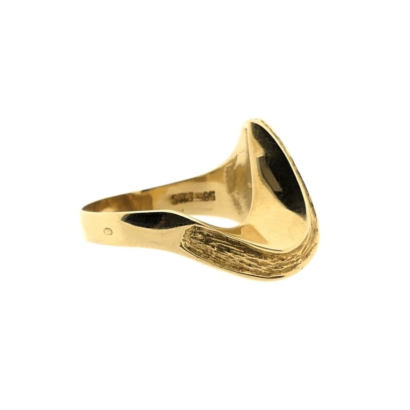 Image 4 of Golden dynamic ring