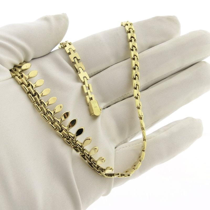 Image 10 of Gold Cleopatra necklace