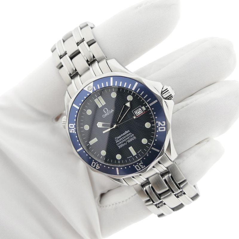 Image 12 of Omega Seamaster 300m 'James Bond' 2531.80.00; Automatic men's watch