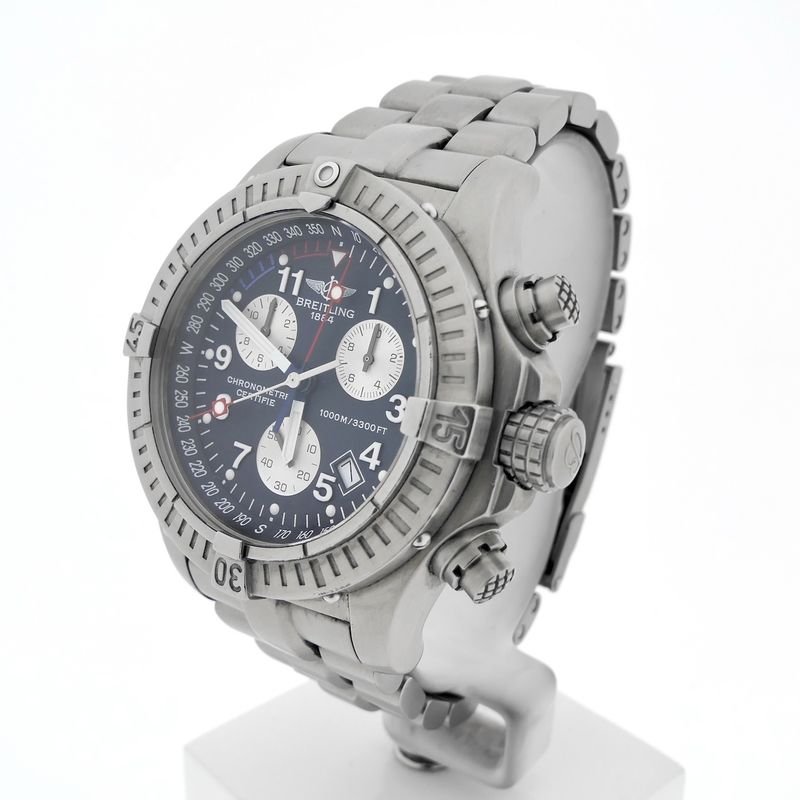 Image 2 of Breitling Avenger M1 Chronograph E73360; Chronograph men's watch