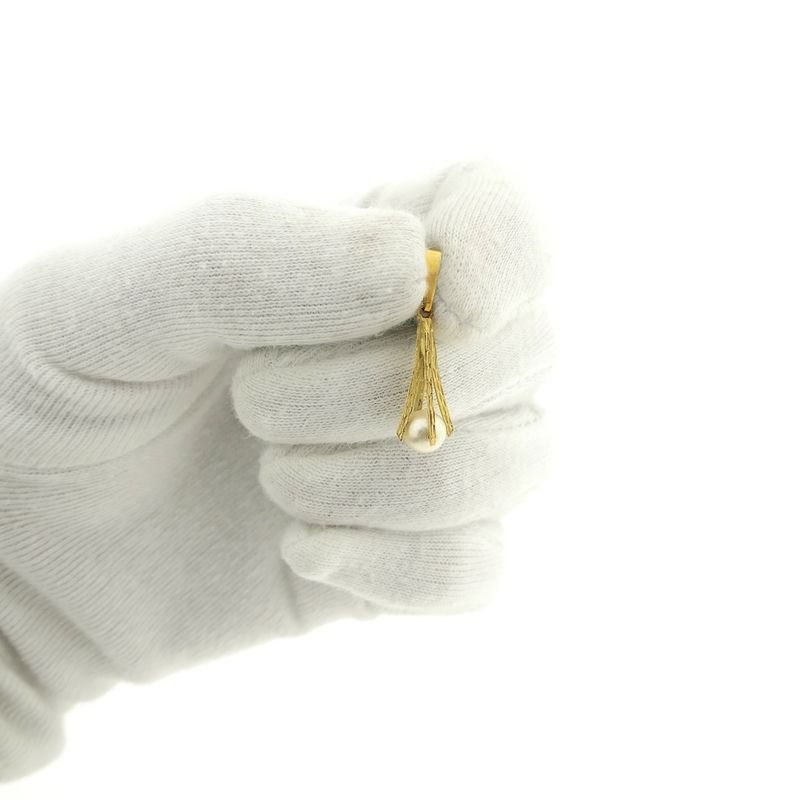 Image 9 of Gold solitaire pendant with pearl | Vintage