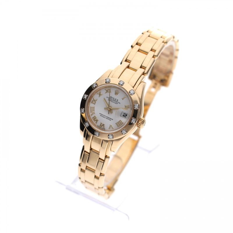 Image 3 of Rolex Pearlmaster Lady-Datejust 29mm 18ct Gold Watch