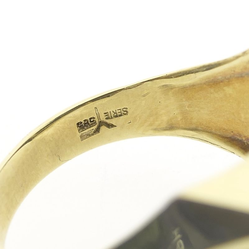 Image 7 of Gold men's signet ring with onyx