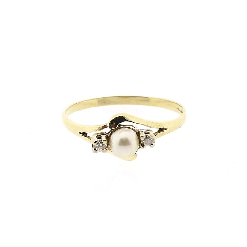 Image 3 of Gold Ring with Cultured Pearl & Zirconia