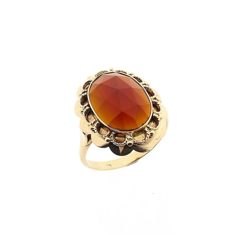 Image 1 of Vintage Gold Ring with Carnelian