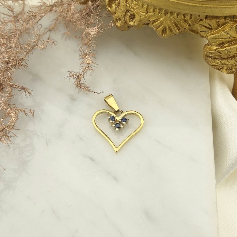 Image 2 of 18 carat gold heart pendant with sapphire