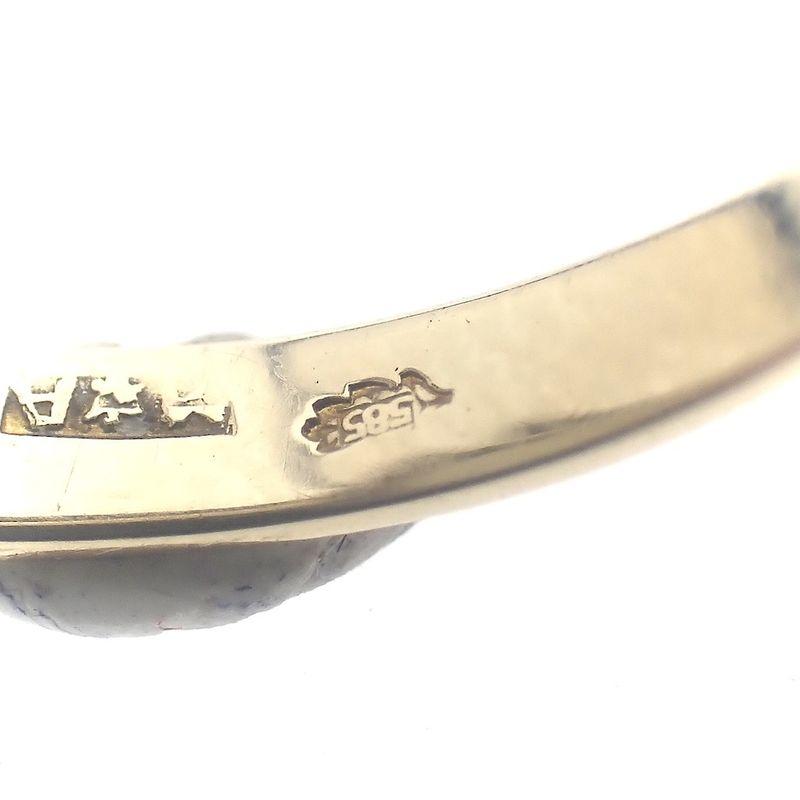 Image 6 of Gold ring with white opal