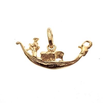 Image 1 of 18 carat gold pendant of a Venetian gondola boat