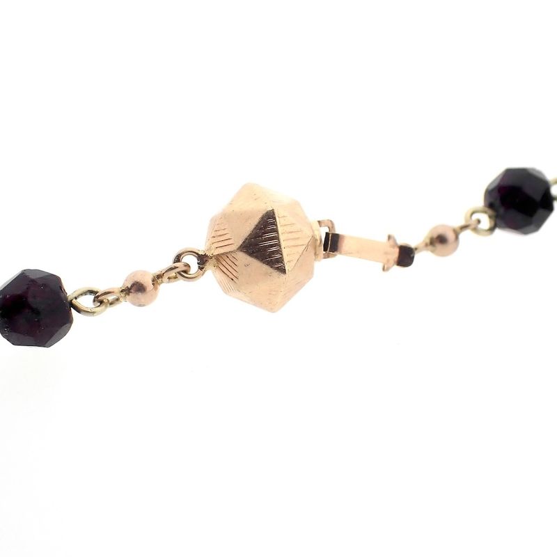 Image 9 of Garnet necklace with gold paston clasp; Antique/vintage | 47.5 cm