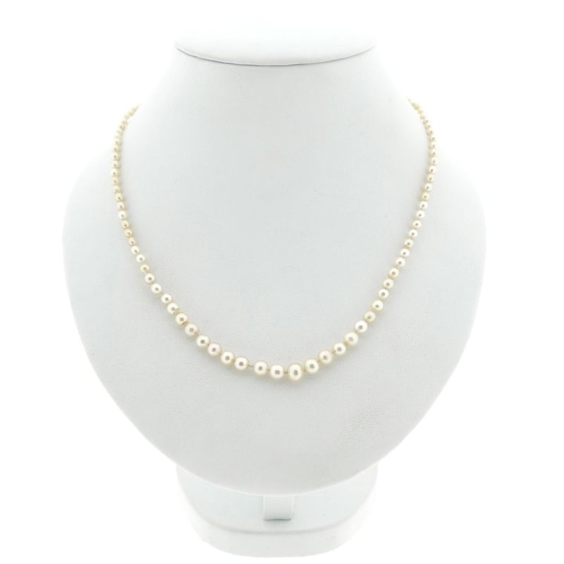 Image 1 of Pearl necklace with white gold clasp and diamonds; 0.06 ct.