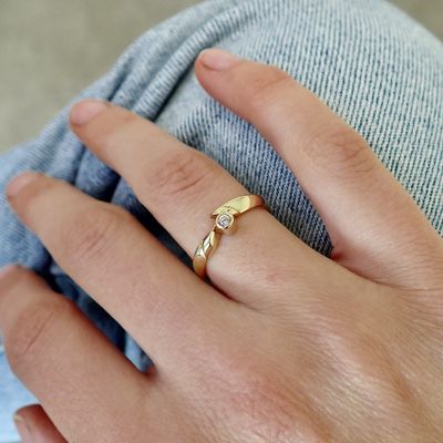 Image 2 of Gold solitaire ring with zirconia