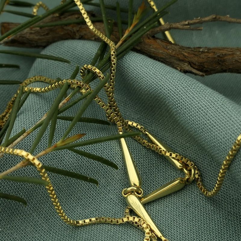 Image 2 of Long gold Venetian link chain.