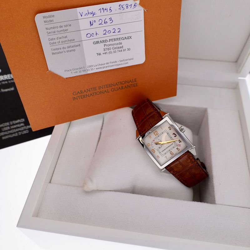 Image 2 of Girard Perregaux 'Vintage 1945' Ref. 25815 Automatic Men's Watch