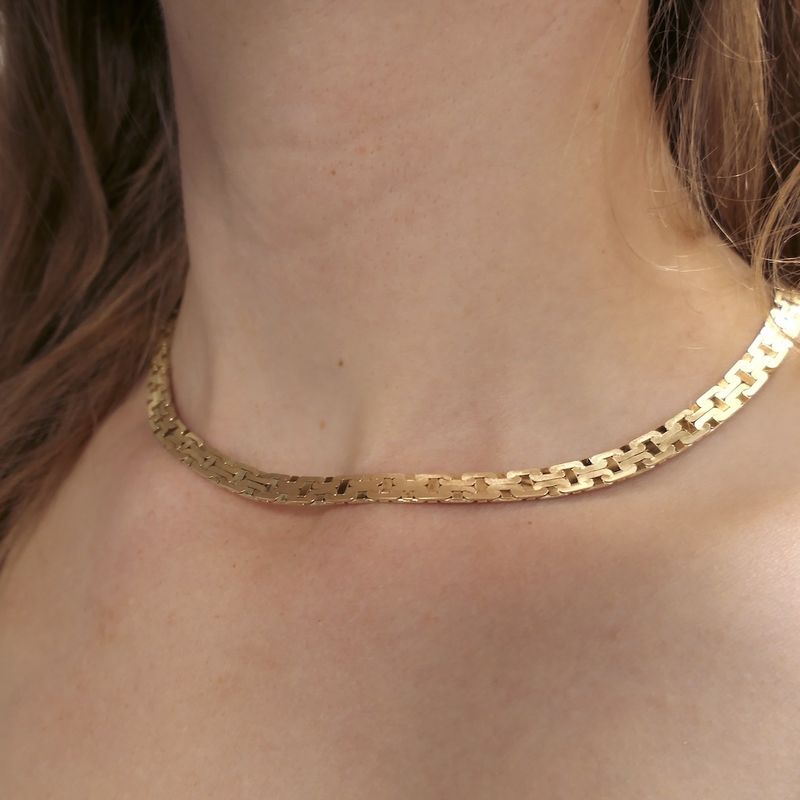 Image 3 of Gold flat Bismarck link necklace