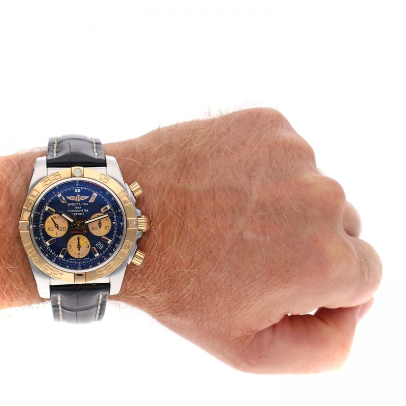 Image 16 of Breitling Chronomat B01 44mm Rose Gold/Steel