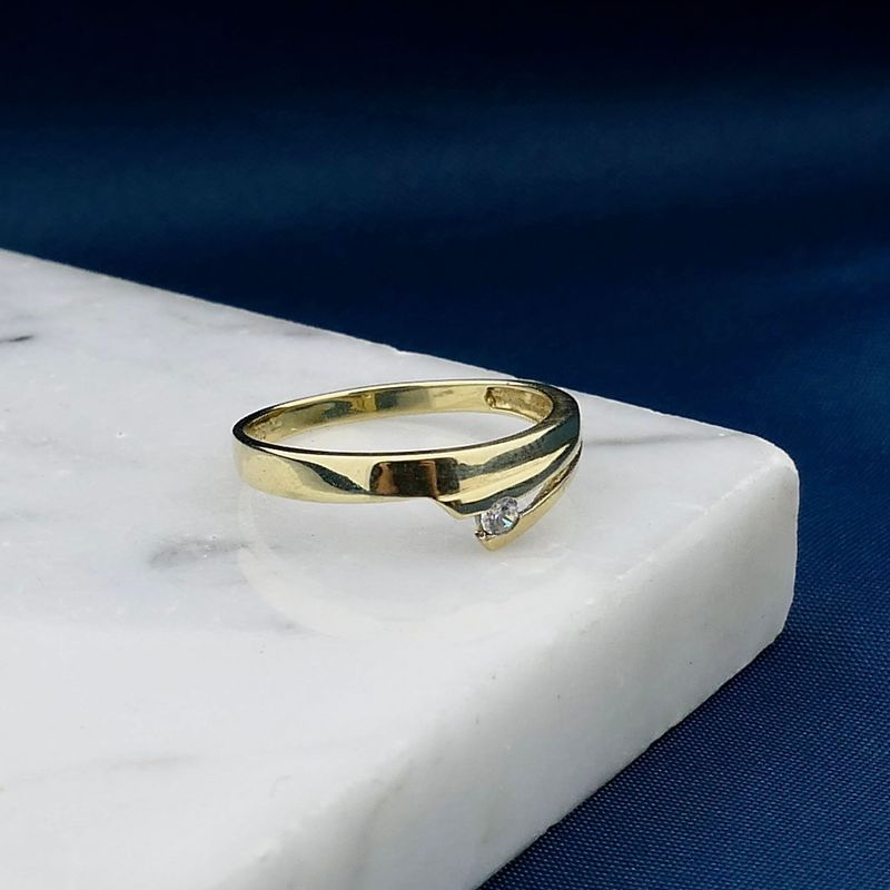Image 2 of Gold Ring with Zirconia; 14 Carat; Size 18.25