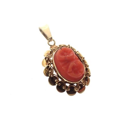 Vintage gold pendant with floral red coral Image 2 of Vintage gold pendant with floral red coral