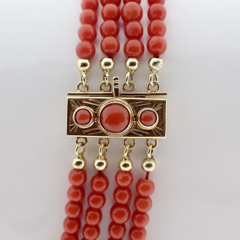 Image 6 of Blood coral bead necklace with gold clasp; Antique | 43 cm