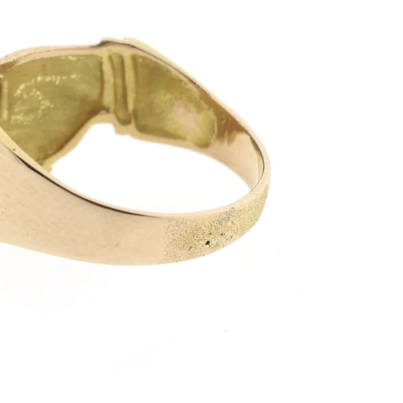 Image 6 of Two-tone gold ring with two holding hands | 19th century