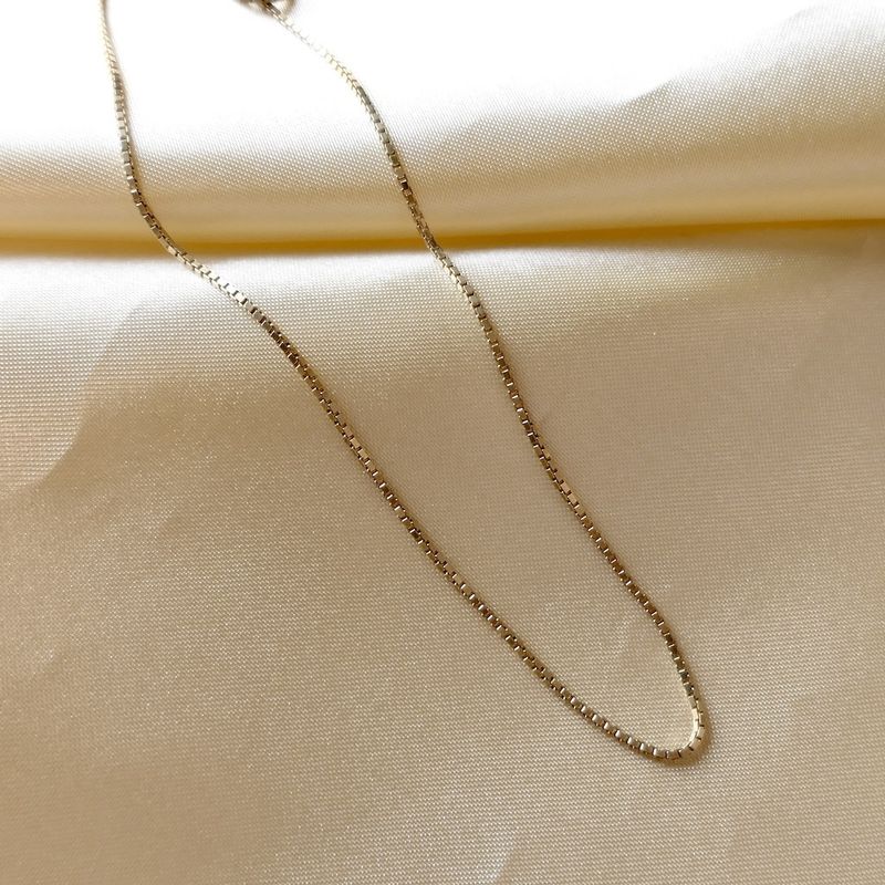 Image 2 of Golden Venetian link chain