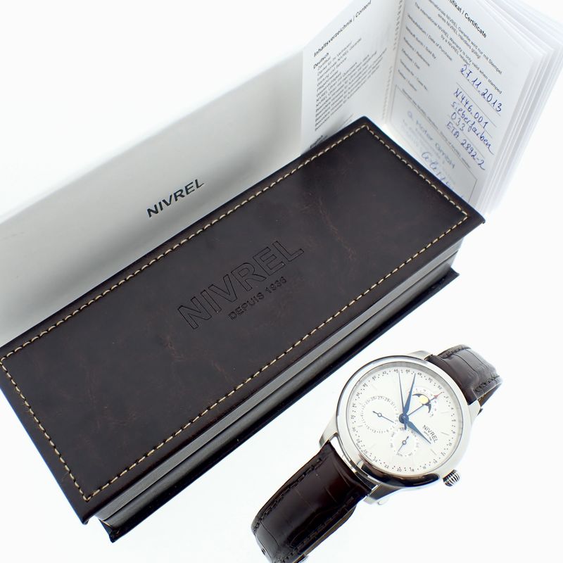 Image 2 of Nivrel Horaire L'Economiste; Automatic watch with moon phase and triple calendar