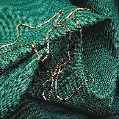 Gold Venetian link chain | 52.5 cm Image 2 of Gold Venetian link chain | 52.5 cm