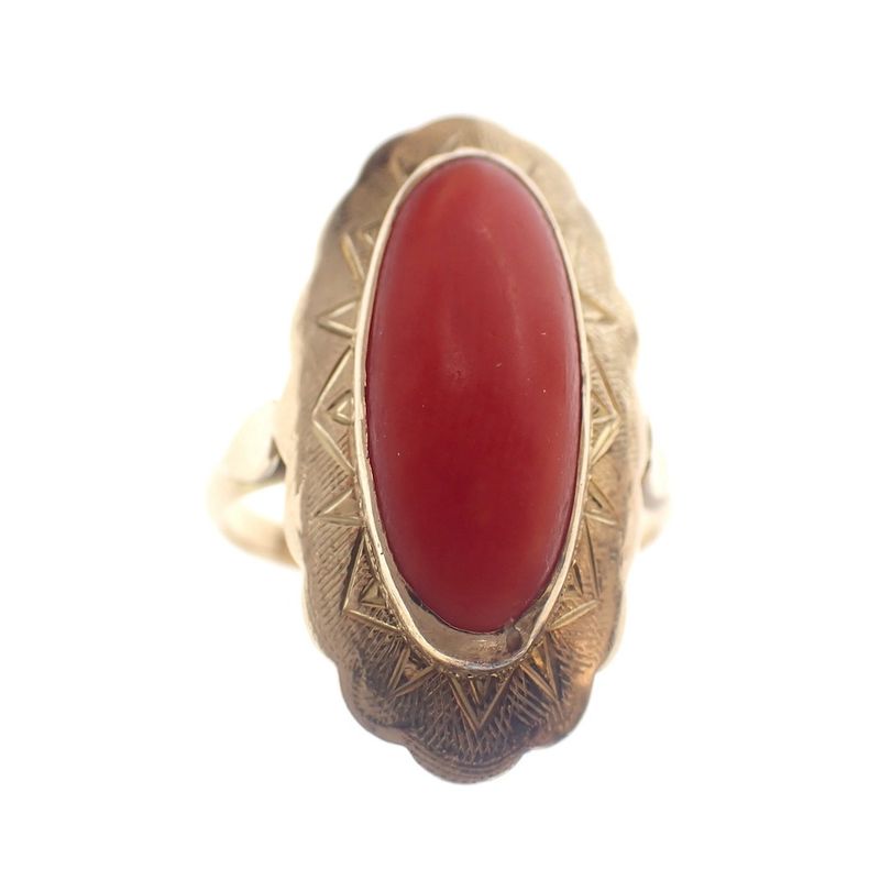 Image 4 of Gold ring with red coral | Vintage