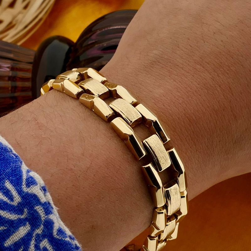 Image 4 of Golden Bismarck Link Bracelet