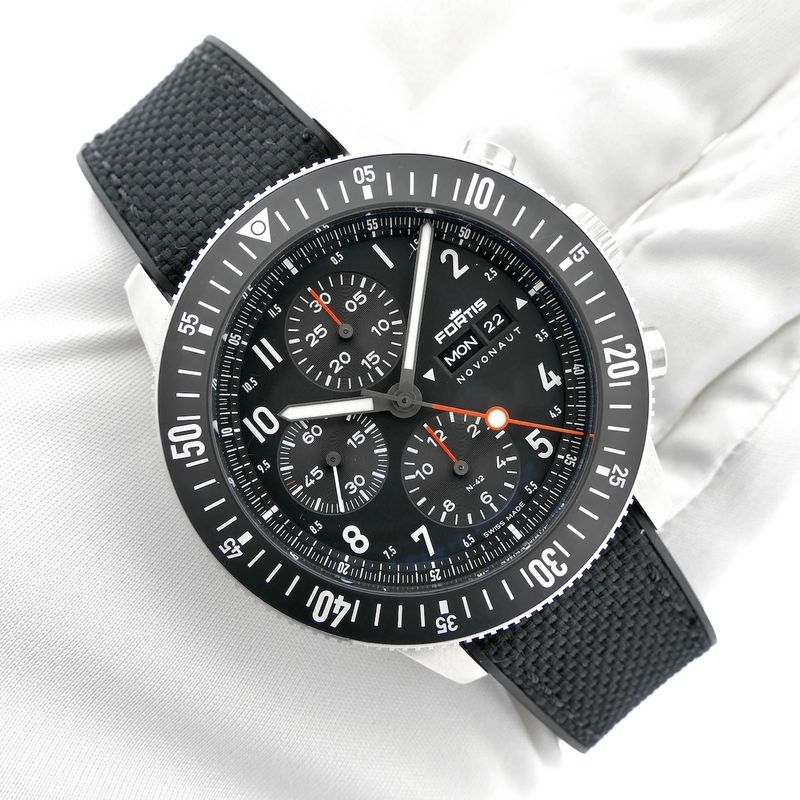 Image 8 of Fortis Novonaut N-42 Legacy Edition F2040009; Automatic chronograph men's watch