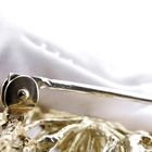 Image 5 of Gold brooch as a flower with enamel